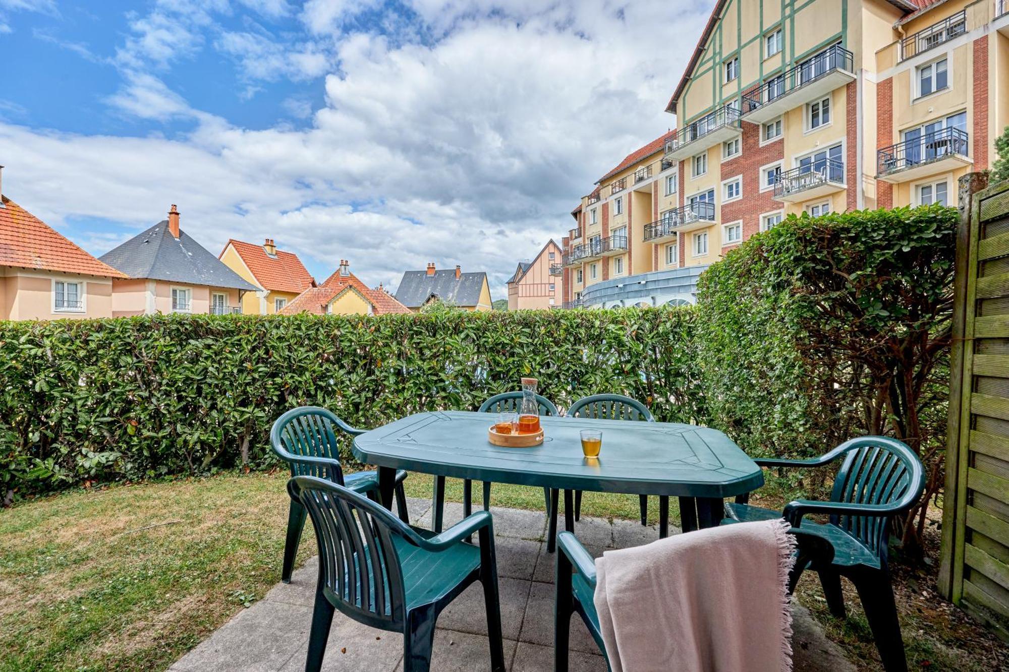 Residence Pierre&Vacances Port Guillaume Dives-sur-Mer Exterior foto